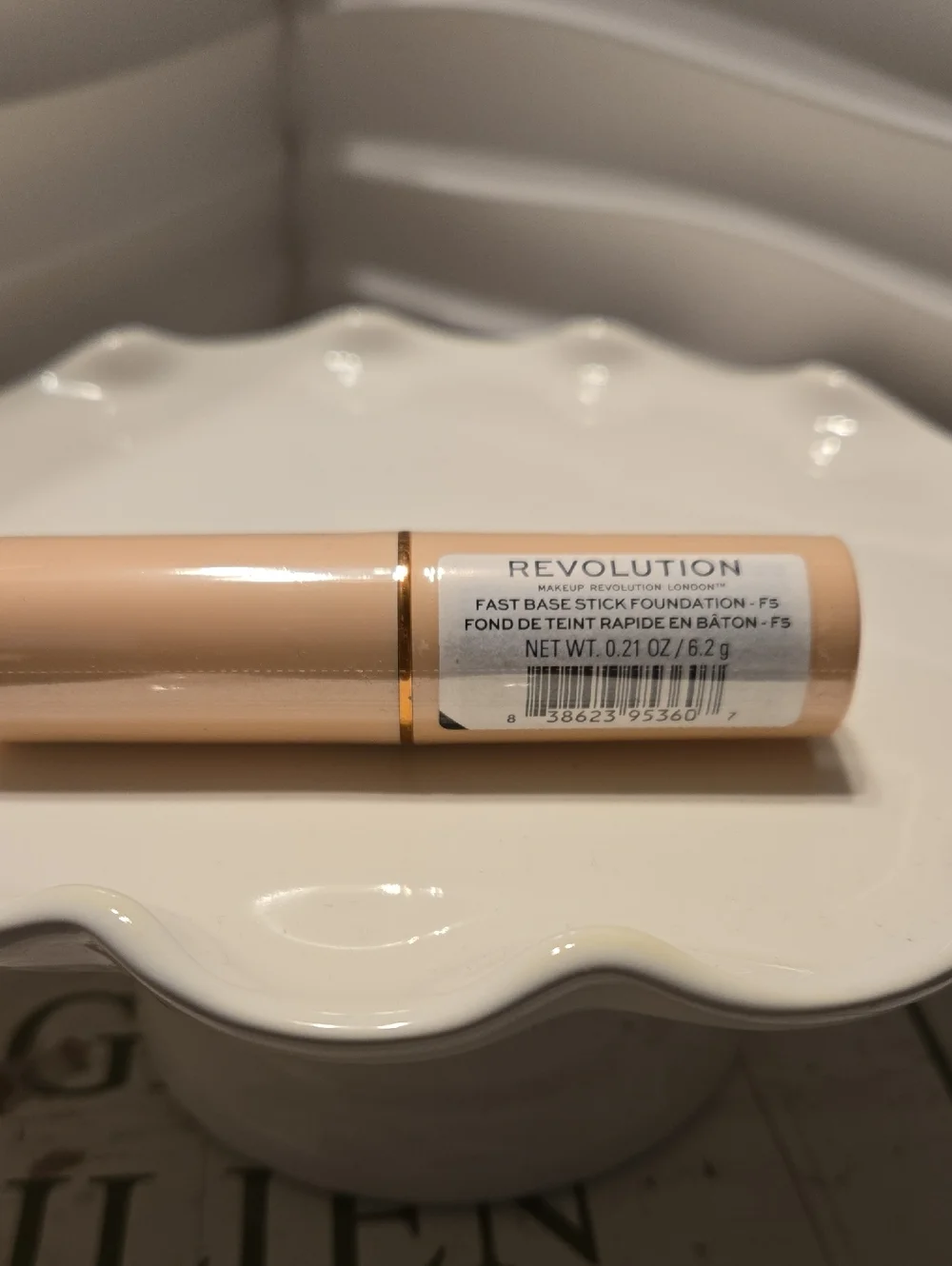 Revolution Fast Base Stick Foundation - F5